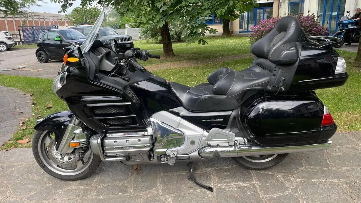 Honda GL 1800 Gold Wing (2007 - 11)  (5)