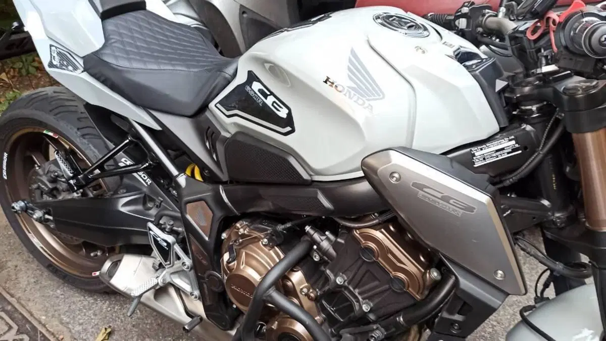 Honda CB 650 R (2021 - 23)  (16)