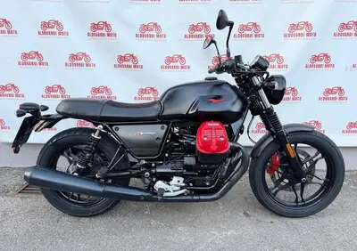 Moto Guzzi V7 III Carbon (2018 - 20) - Annuncio 10006194
