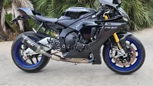 Yamaha YZF R1M (2020 - 25)  (2)