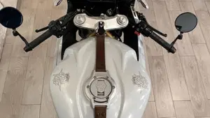 MV Agusta Superveloce 800 S (2021 - 25)  (4)