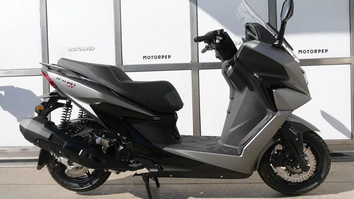 Kymco X-Town 250ST (2026)  (2)