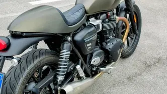 Triumph Speed Twin 900 Chrome Edition (2023) usata