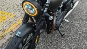 Triumph Speed Twin 900 Chrome Edition (2023)  (4)