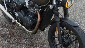 Triumph Speed Twin 900 Chrome Edition (2023)  (5)
