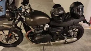 Triumph Speed Twin 900 Chrome Edition (2023)  (10)