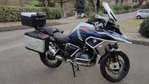 Bmw R 1250 R (2021 - 25)  (2)