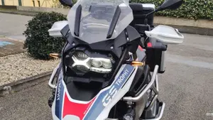Bmw R 1250 R (2021 - 25)  (10)