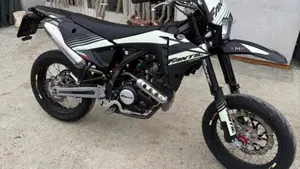Fantic Motor XMF 125 Motard Competition 4T (2023 - 24)  (4)