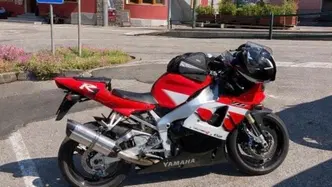 Yamaha YZF R1 (2000 - 01) usata