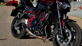 Kawasaki Z 650 Performance Akrapovic (2026) usata