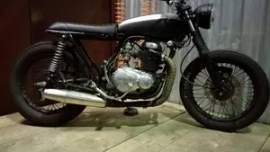 Kawasaki   (6)