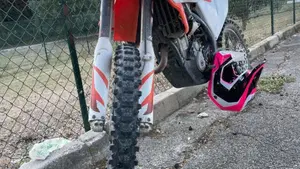 KTM 250 SX-F (2020)  (2)