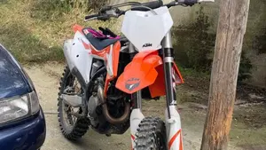 KTM 250 SX-F (2020)  (4)