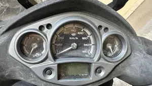Yamaha X-City 250 (2006 - 16)  (3)