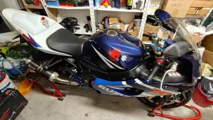 Suzuki GSX R 600 (2004 - 05)  (2)