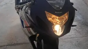 Suzuki GSX R 600 (2004 - 05)  (14)