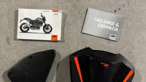 KTM 690 Duke R (2016 -17)  (7)