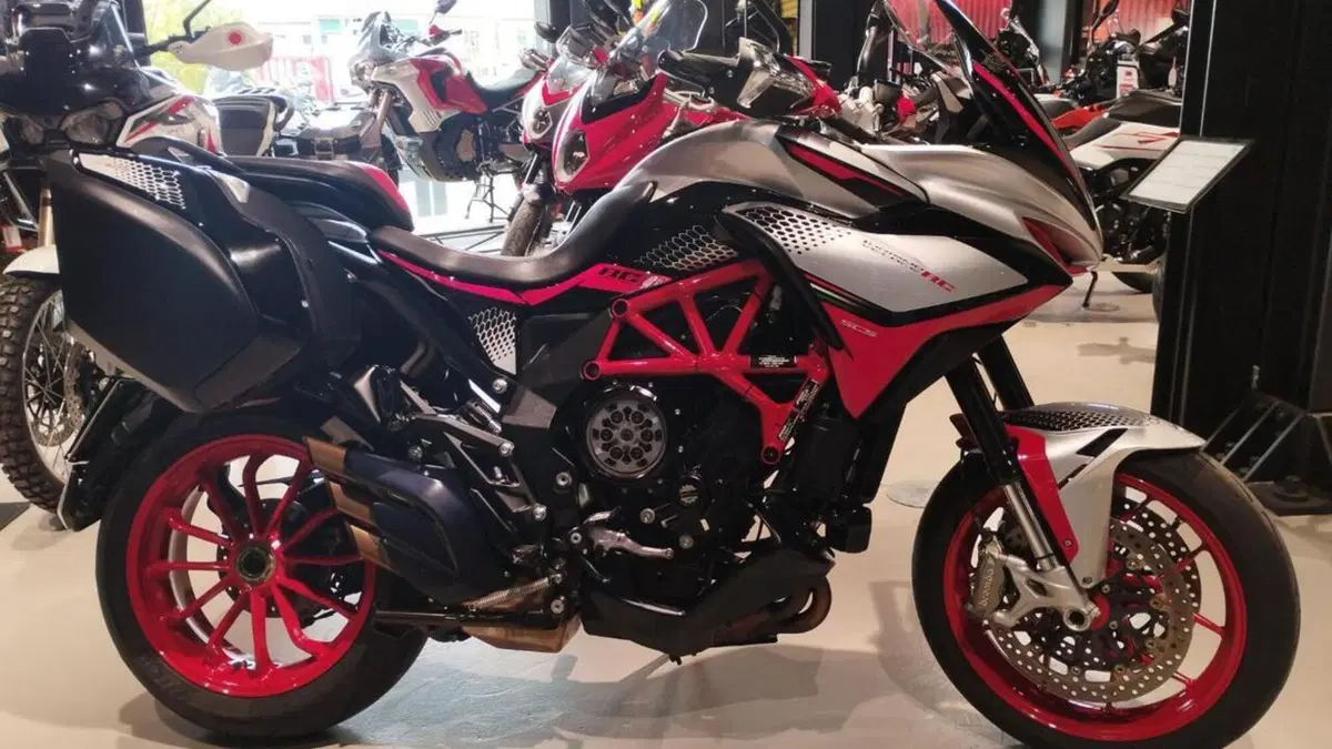 MV Agusta Turismo Veloce 800 RC SCS (2021 - 22) 