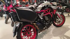 MV Agusta Turismo Veloce 800 RC SCS (2021 - 22)  (4)