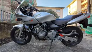 Honda   (2)