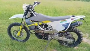 Husqvarna 701 Enduro (2017 - 19)  (2)