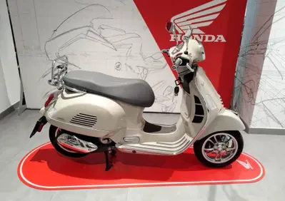 Vespa GTS 300 Super (2023 - 24) - Annuncio 10001574