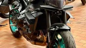 Yamaha MT-09 Y-AMT (2024 - 26)  (7)