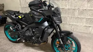 Yamaha MT-09 Y-AMT (2024 - 26)  (12)