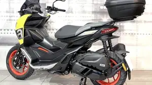 Aprilia SR GT 200 (2022 - 24)  (2)