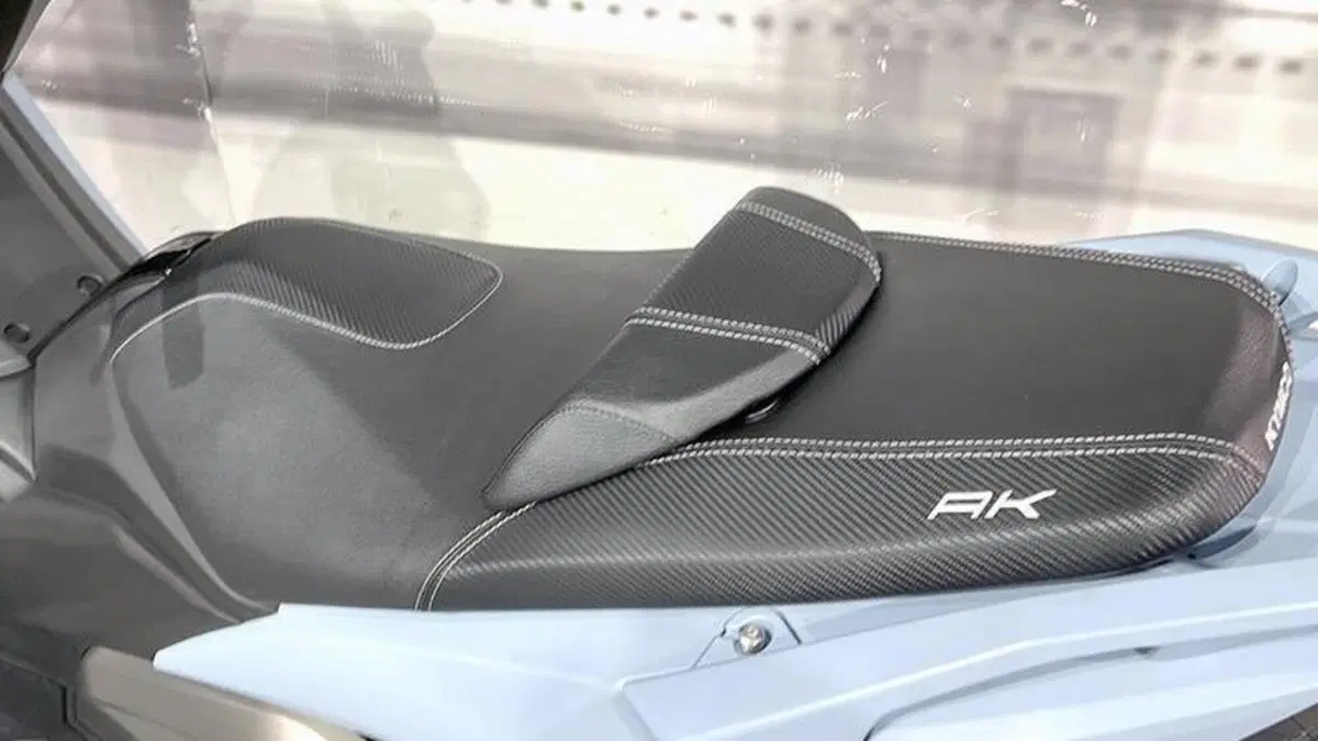 Kymco AK 550 ETS (2021 - 26)  (5)