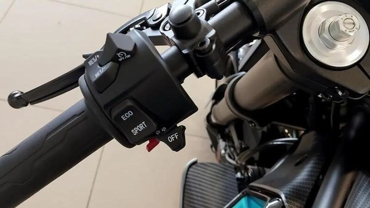CFMOTO 700CL-X Sport (2022 - 26)  (3)