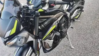 Triumph Street Triple RS (2020 - 22) usata