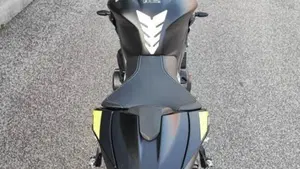 Triumph Street Triple RS (2020 - 22)  (5)