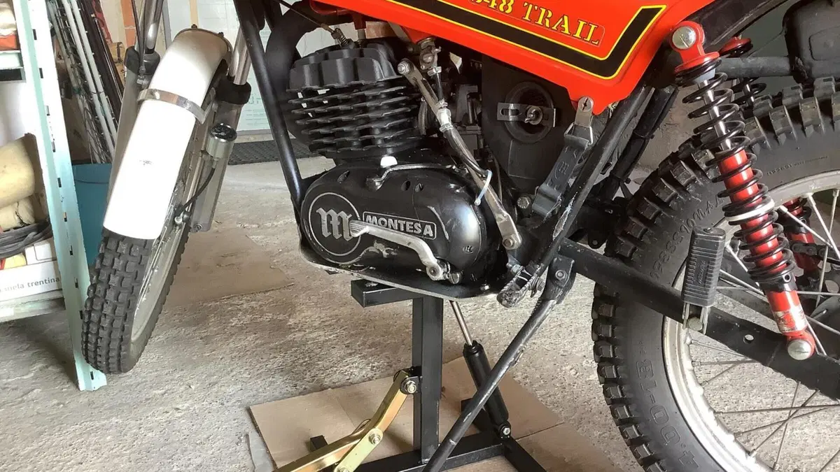 Montesa   (9)