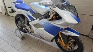 Mondial Piega 1000 (2005 - 15)  (3)