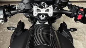 Triumph Street Triple 765 RS (2023 - 26)  (3)