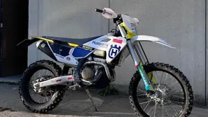 Husqvarna FE 250 (2025)  (4)