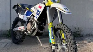 Husqvarna FE 250 (2025)  (5)