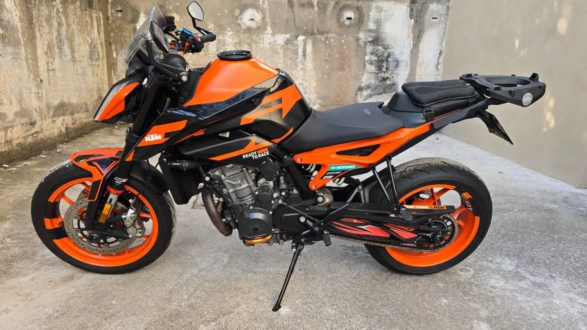 KTM 890 Duke GP (2022 - 23) 