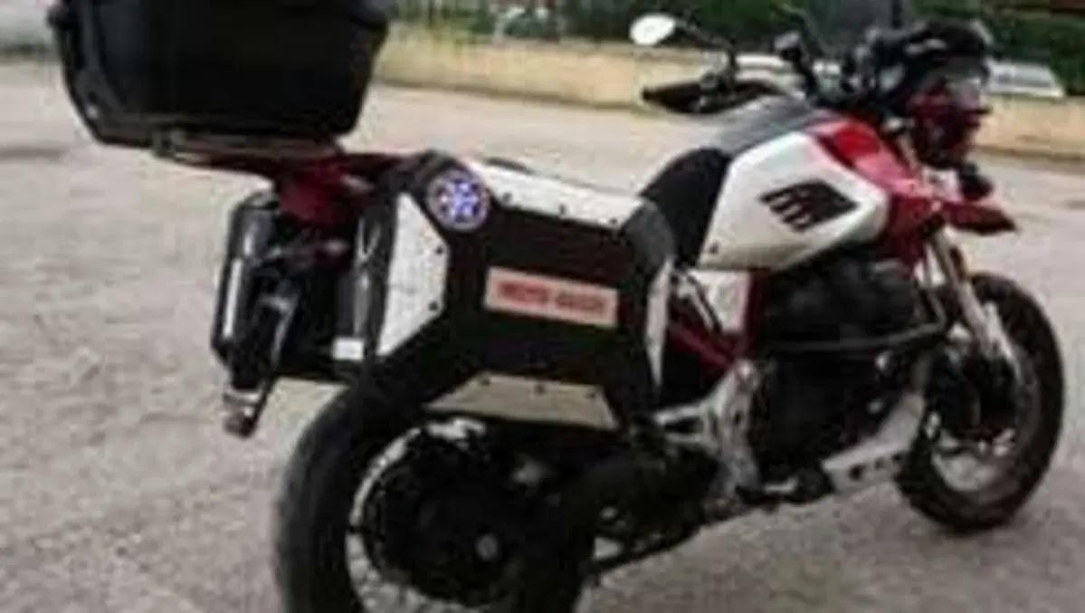 Moto Guzzi V85 TT Travel (2021 - 23)  (3)