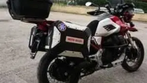 Moto Guzzi V85 TT Travel (2021 - 23)  (3)