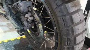 Moto Guzzi V85 TT Travel (2021 - 23)  (10)