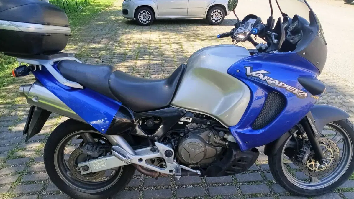 Honda Varadero 1000 (1999 - 02)  (2)