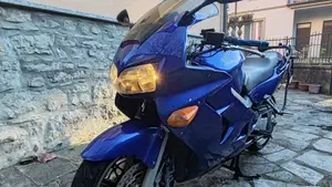 Honda VFR 800 (1998 - 01)  (2)