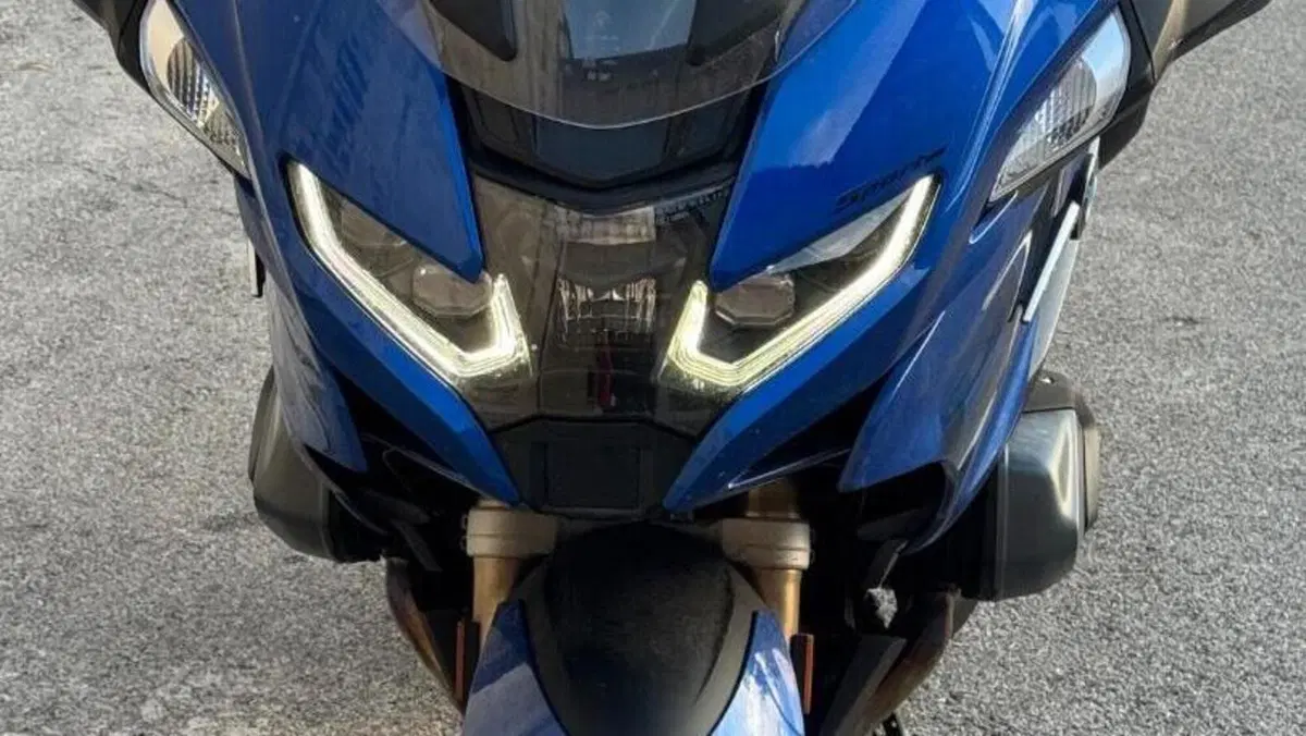 Bmw R 1250 RT (2021 - 25)  (2)