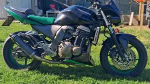 Kawasaki Z 750 (2003 - 06)  (4)