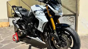 Yamaha FZ8 (2010 - 12)  (5)