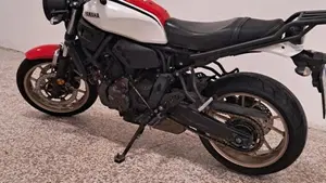 Yamaha XSR 700 (2021)  (3)