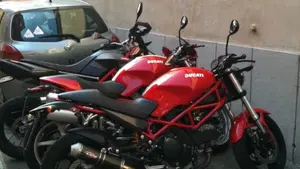 Ducati Monster 695 (2006 - 08)  (5)